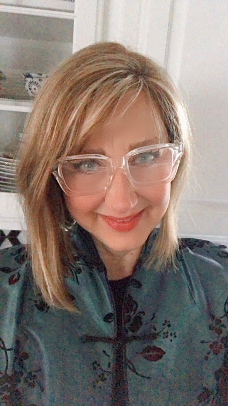 Reading Chic How to Wear Reading Glasses Stylishly Sonata Home Design