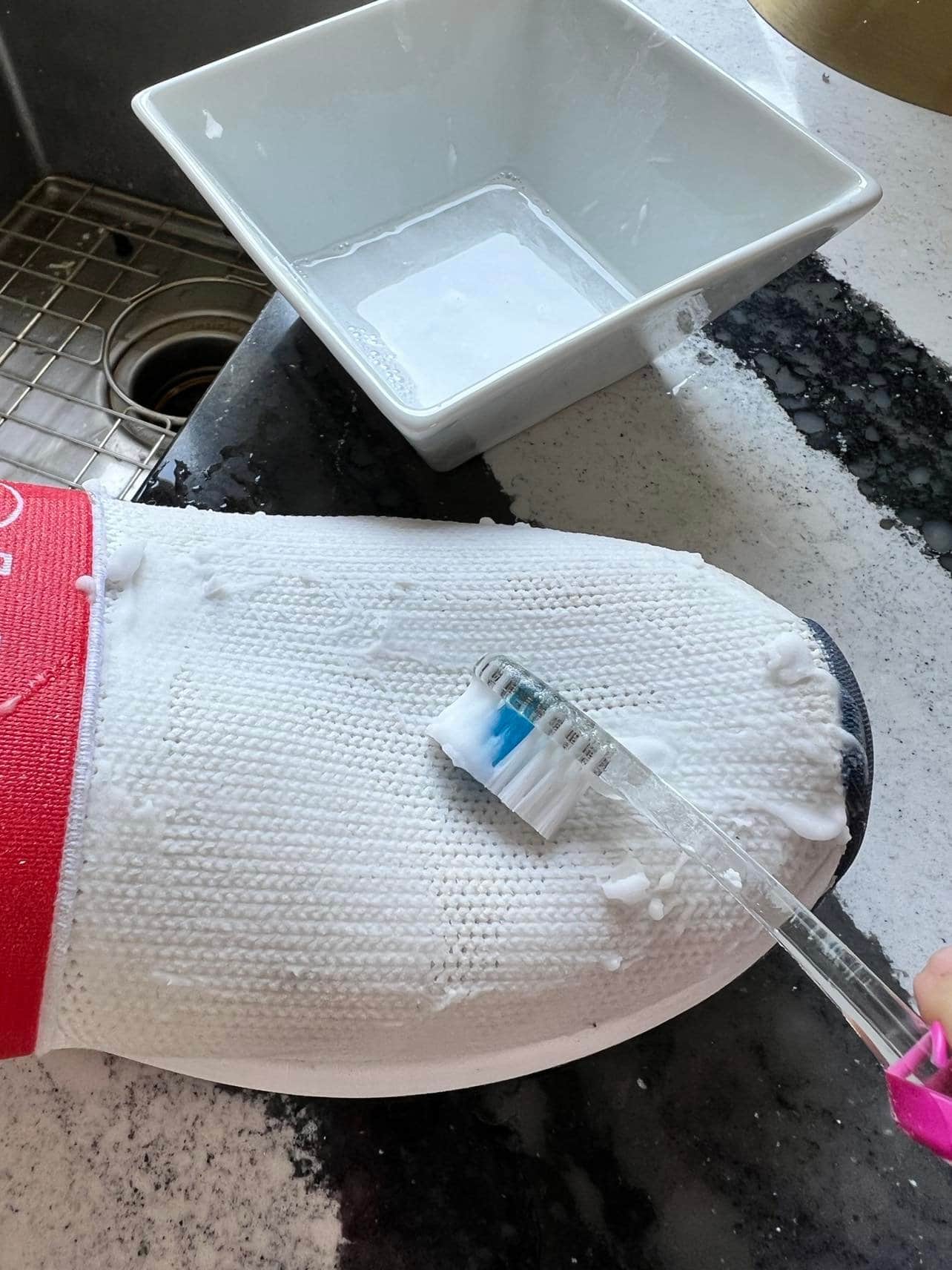 how to make nike shoes white again