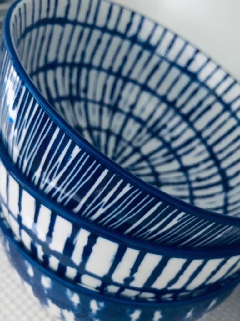 Blue and white bowls.