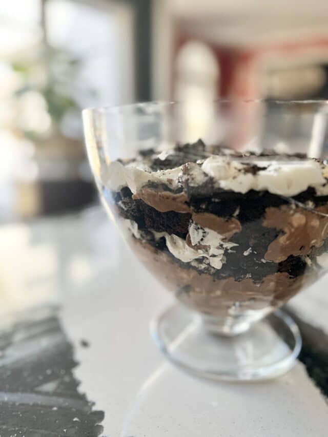 The-intermingling-layers-of-a-chocolate-trifle-Sonata-Home-Design