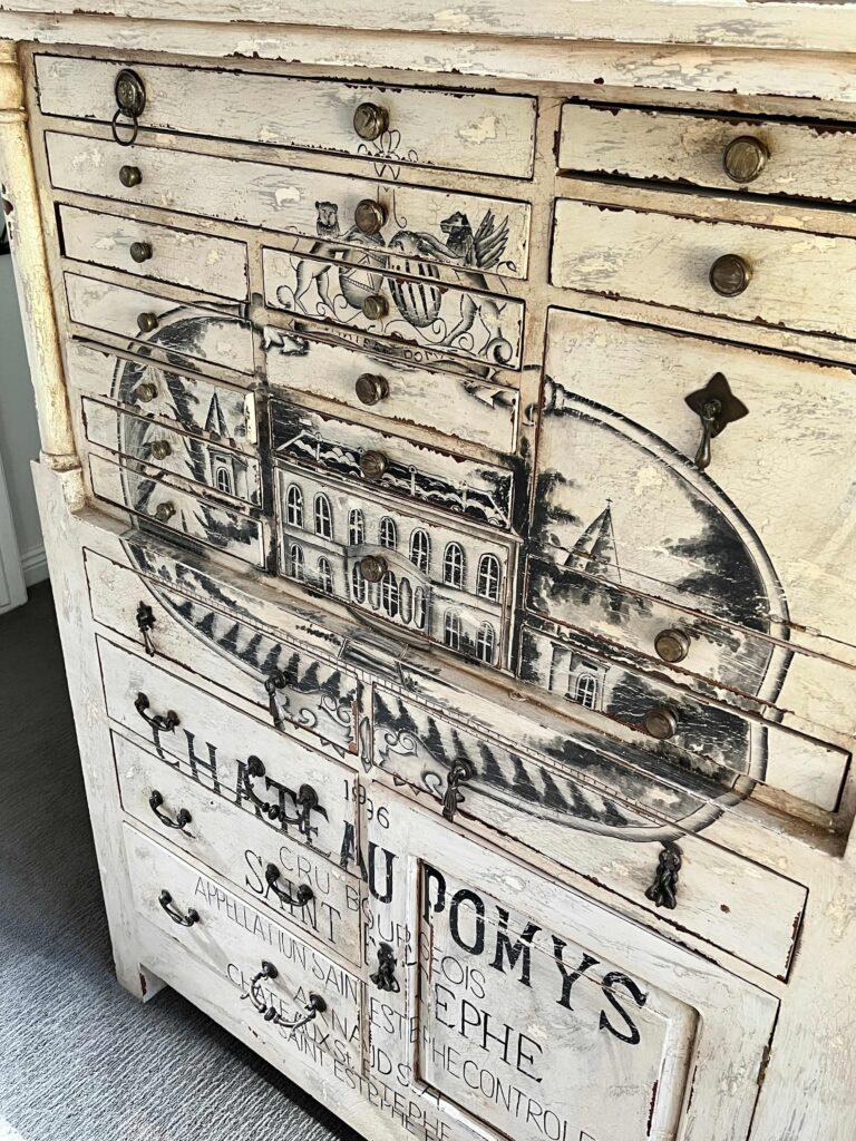 A french printers chest.