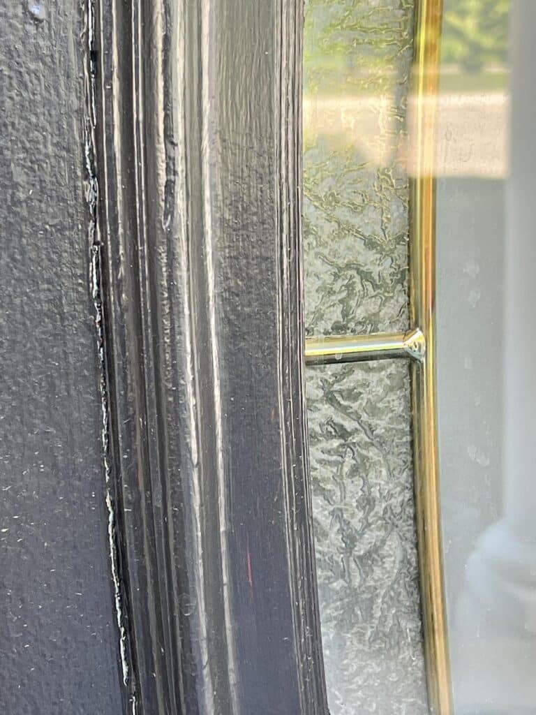 A glass door oval lite insert.