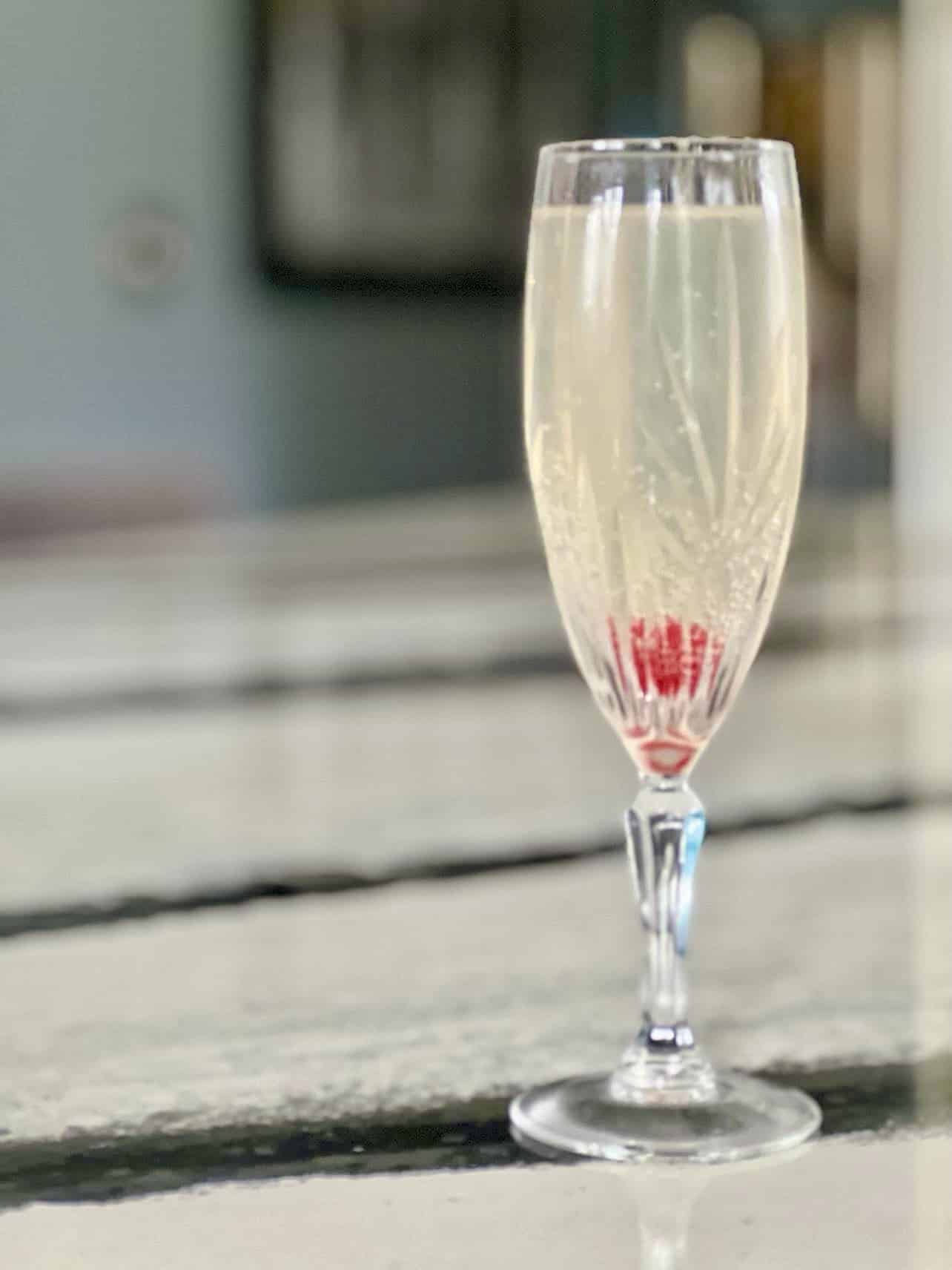 French 76: Vodka Twist on the Classic French 75 Recipe