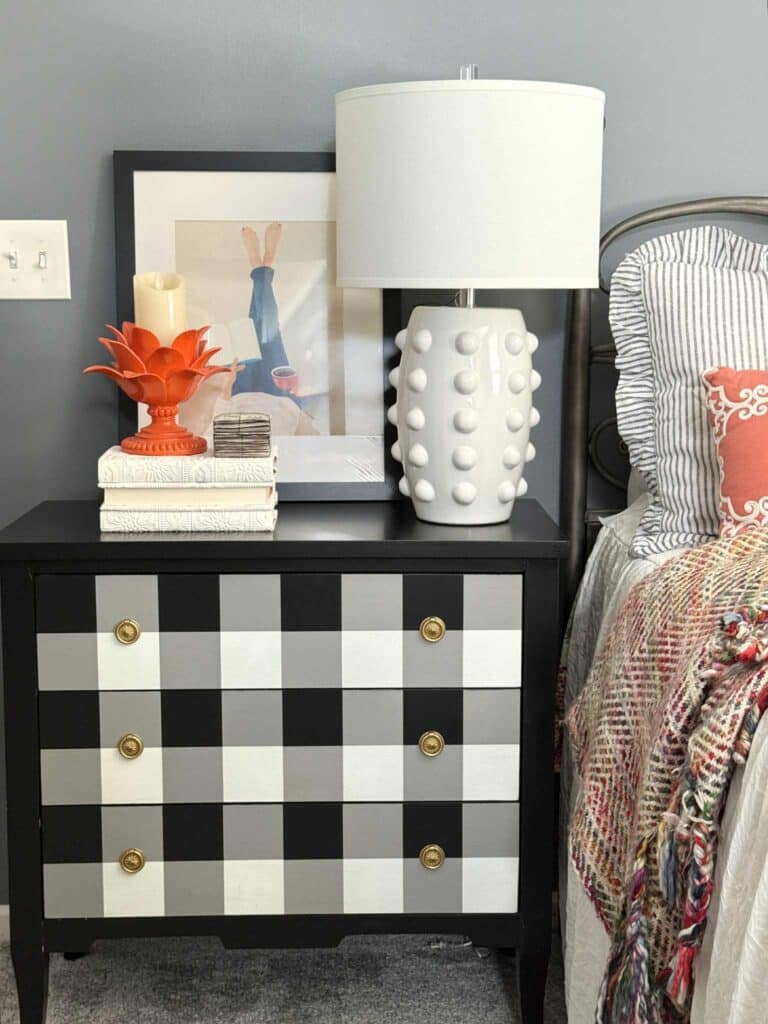 Styling a Nightstand: Easy Decorating Tips and Ideas