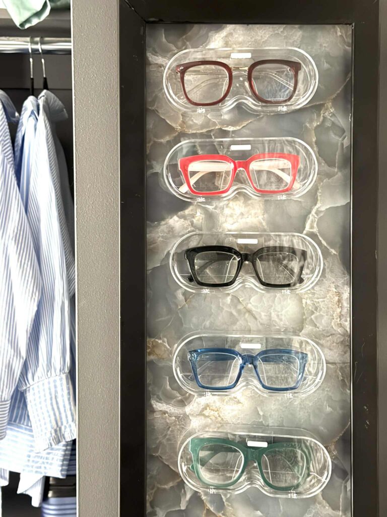 How to Organize Sunglasses and Eyewear in See-Through Style