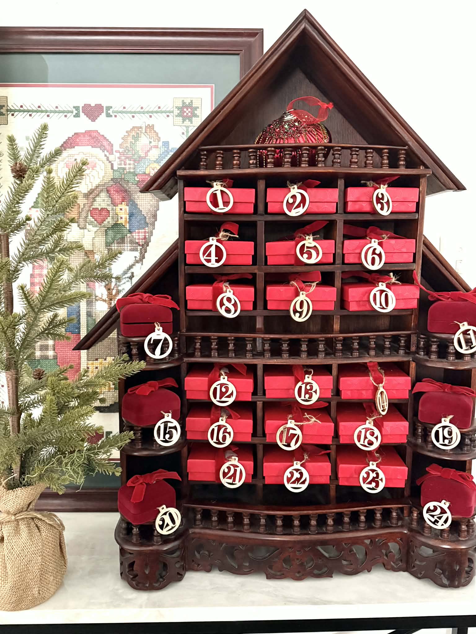 50 Advent Calendar Gift Ideas You’ll Love (That Fit in the Smallest Boxes!)