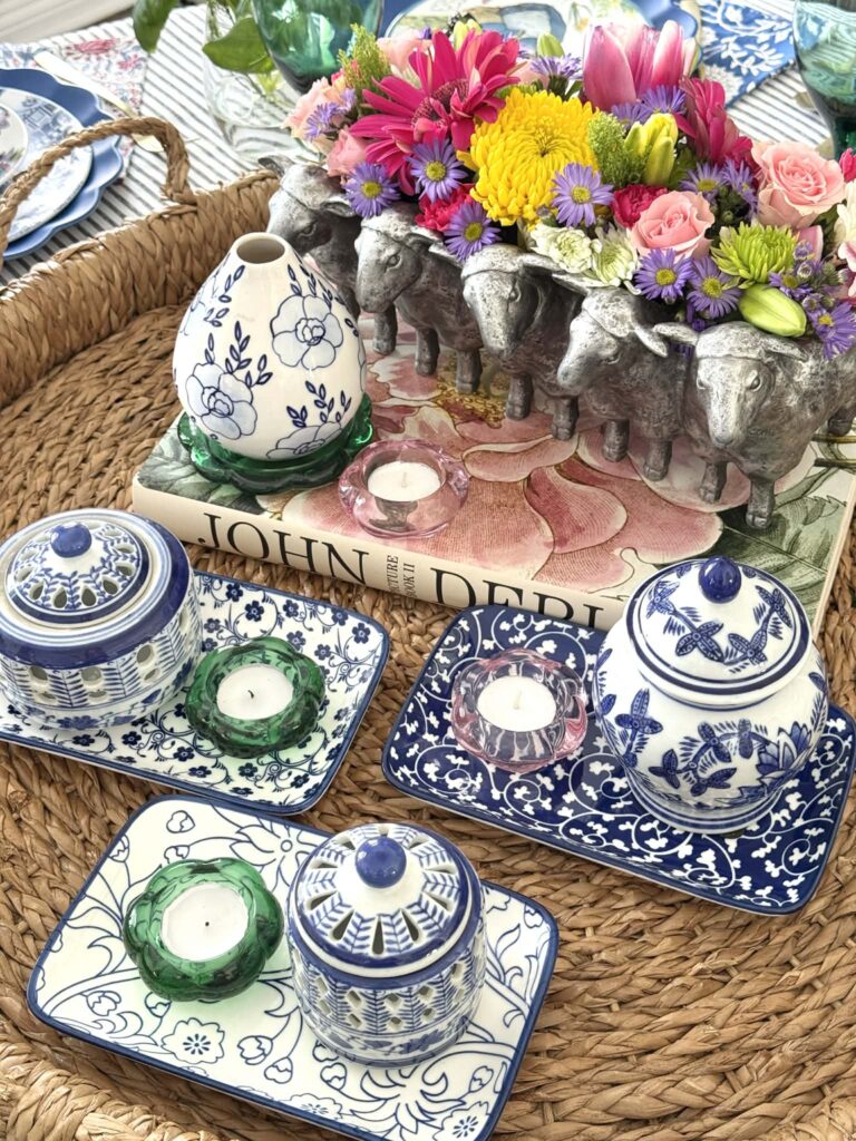 Fresh flowers and blue and white chinoiserie displayed a spring table centerpiece.