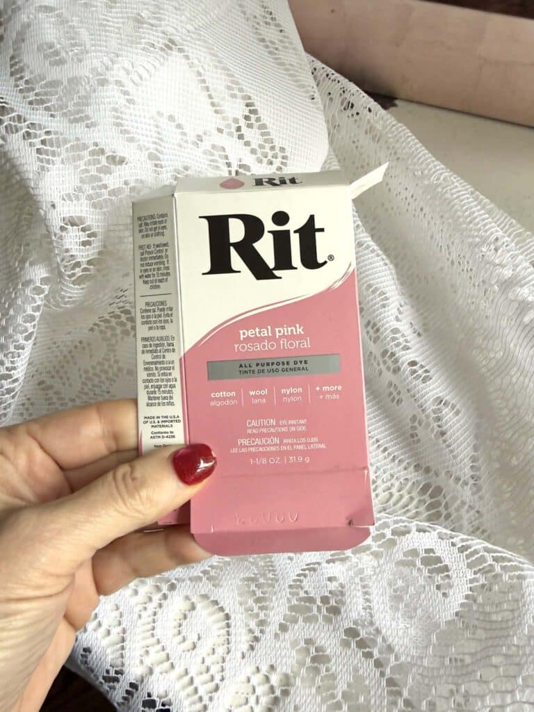 RIT petal pink powdered fabric dye.