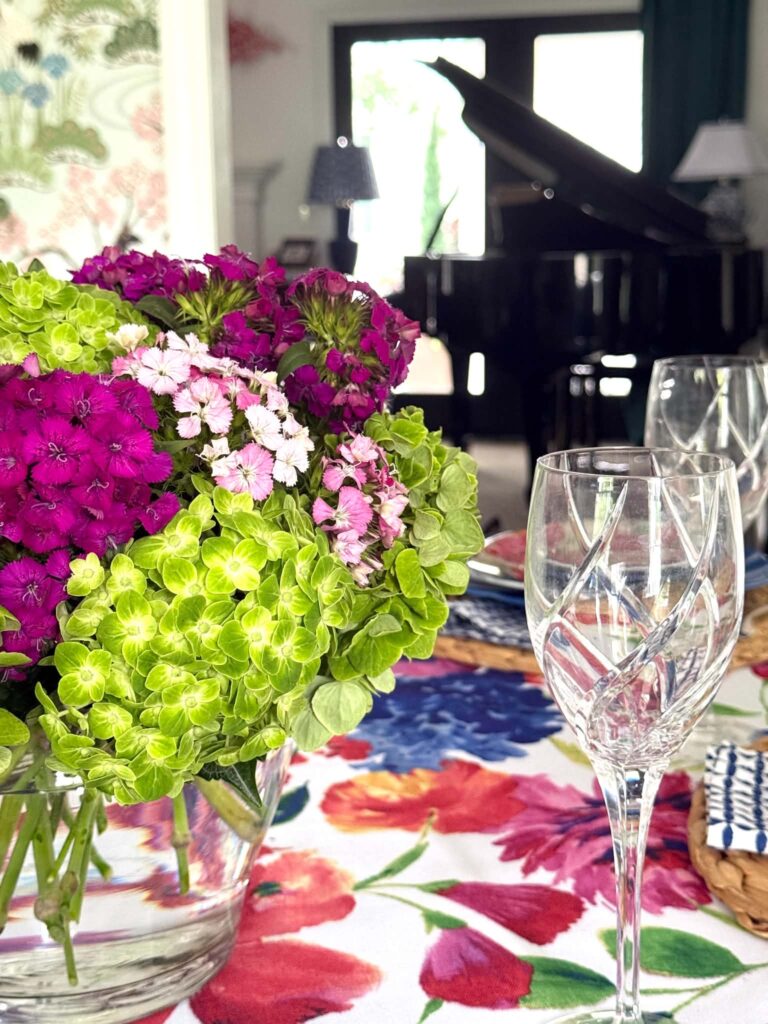 Summer Tablescapes in Full Bloom: A Floral-on-Floral Table